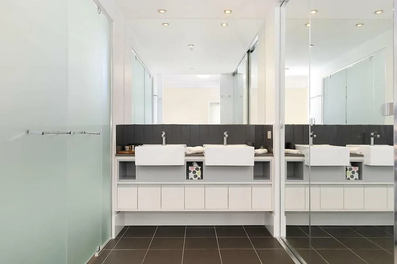 Amazing River View - 3 Bedroom Apartment - Brisbane Cbd - Netflix - Fast Wifi - Carpark